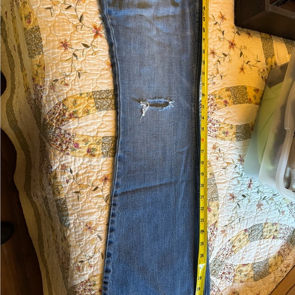 Ladies “AMERICAN EAGLE” blue jeans - Picture 8 of 8